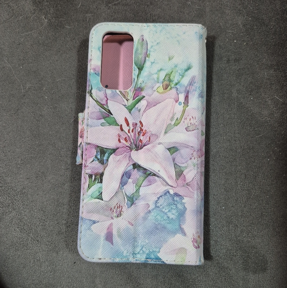 Phone case - Picture 2 of 3